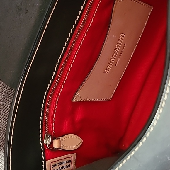 Dooney & Bourke - Alto Ring Flap Italian vachetta shoulder bag - Picture 9 of 12